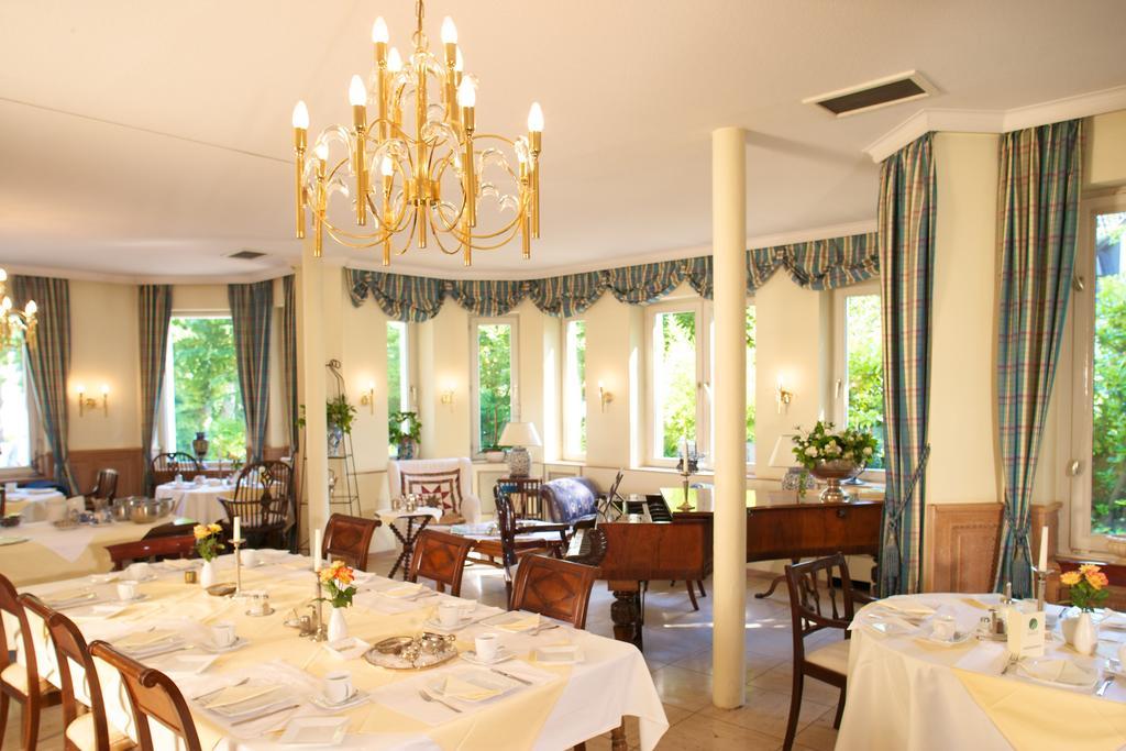 Hotel Villa Meererbusch Мербуш Экстерьер фото